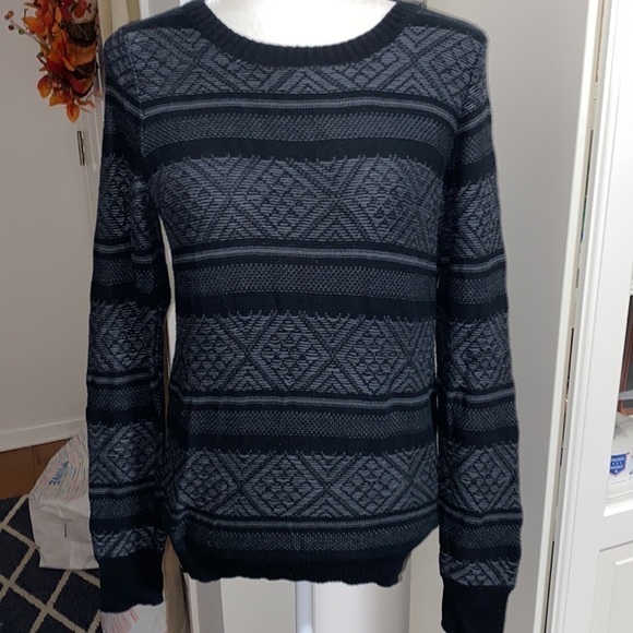 Mossimo Black & Gray Soft Knit Sweater - Picture 6 of 15